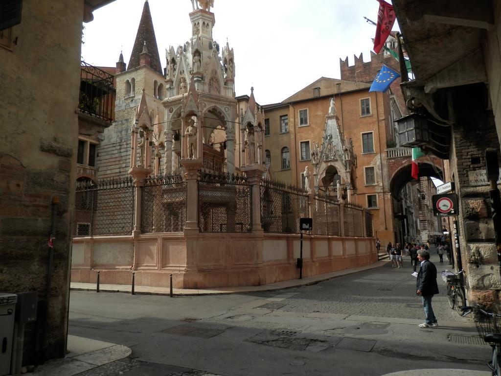 Casa Ferrari Appartamento Verona Sanificato Ozono Ngoại thất bức ảnh